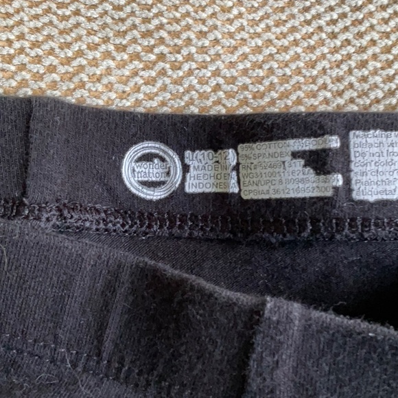 ⭐️ 3/$10!! - leggings, grey and black, sizes 10-12 and 7-8 - Picture 4 of 6